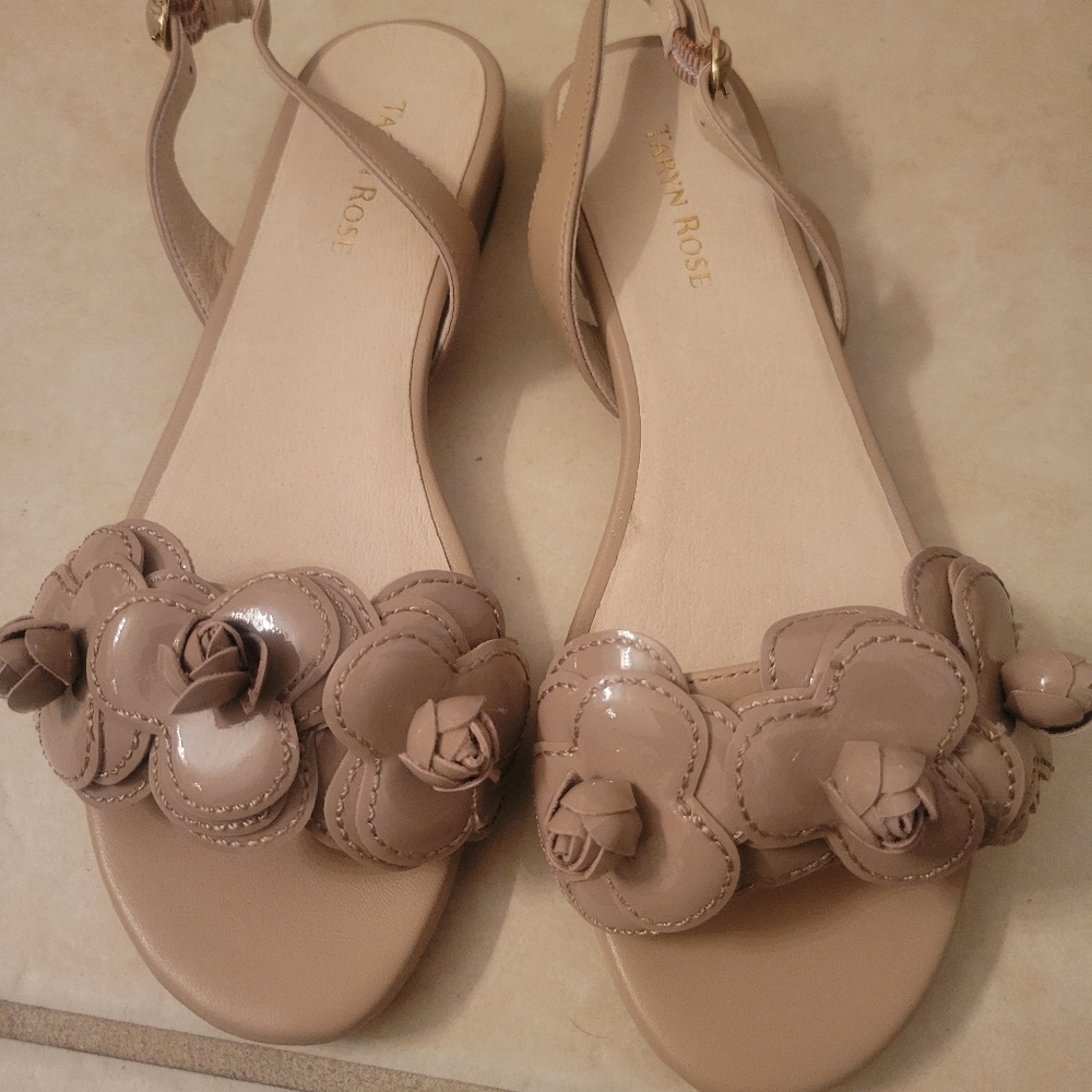 New Taryn Rose Ida flower sandal. Toe band w/patent flower details.